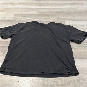 Hollister Men's Black Short Sleeve Tee! Soft, comfortable and stylish